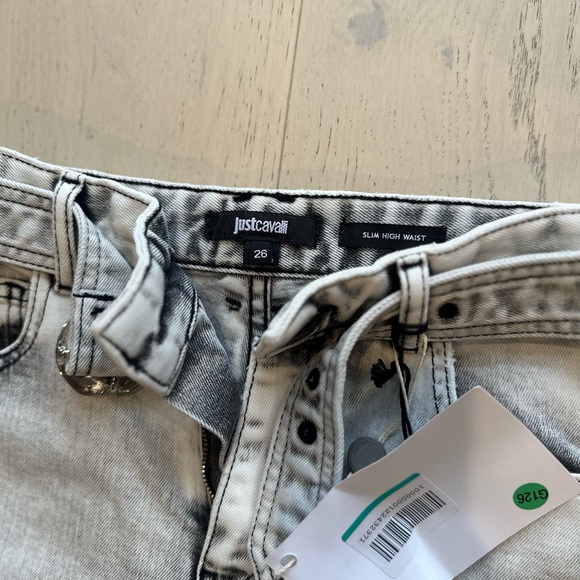 Jeans - Picture 9 of 10